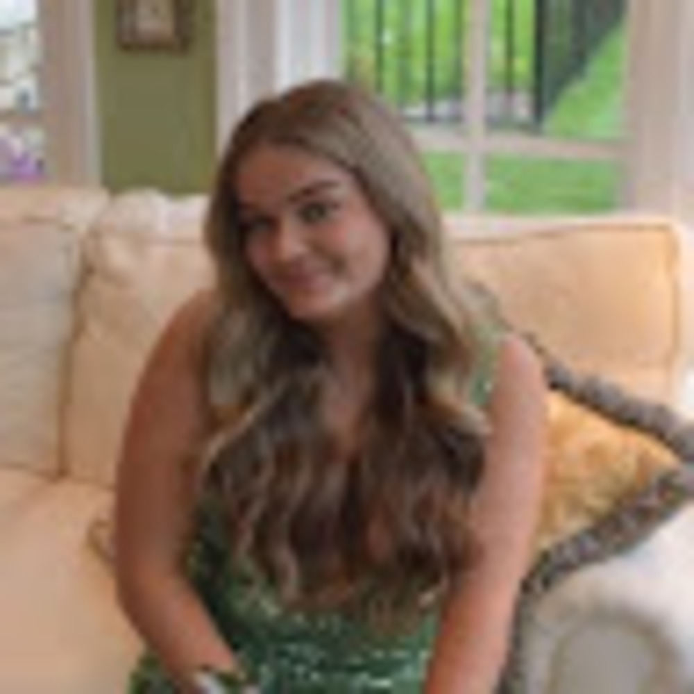 Meet your Posher, Laynie